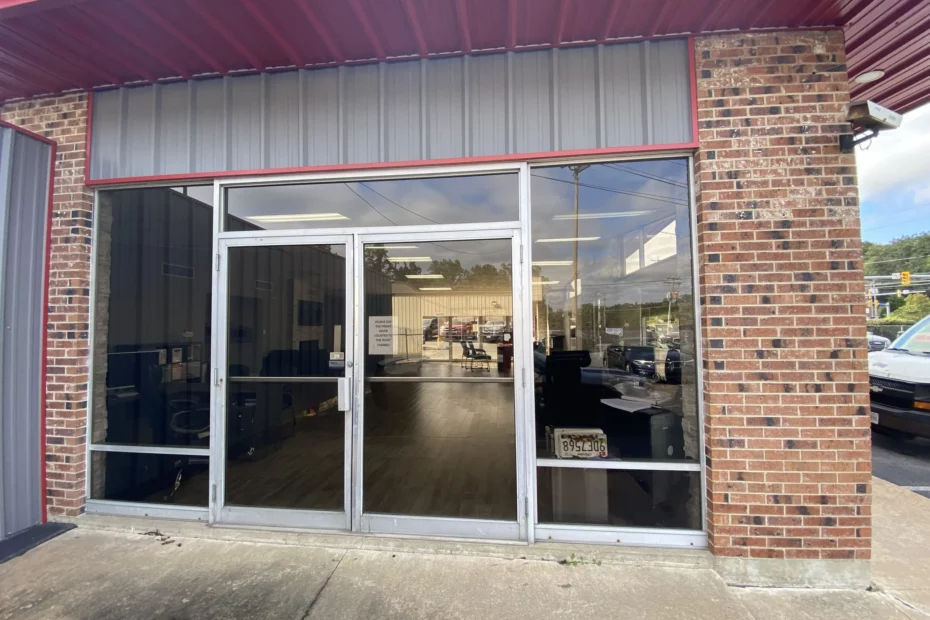 storefront-repair-superhandy 003